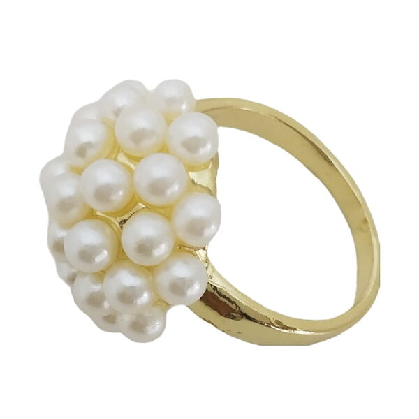 Charming Pearls white Ring Earring Set