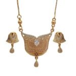 Regal Crystal Diamond Gold Woman Necklace Set
